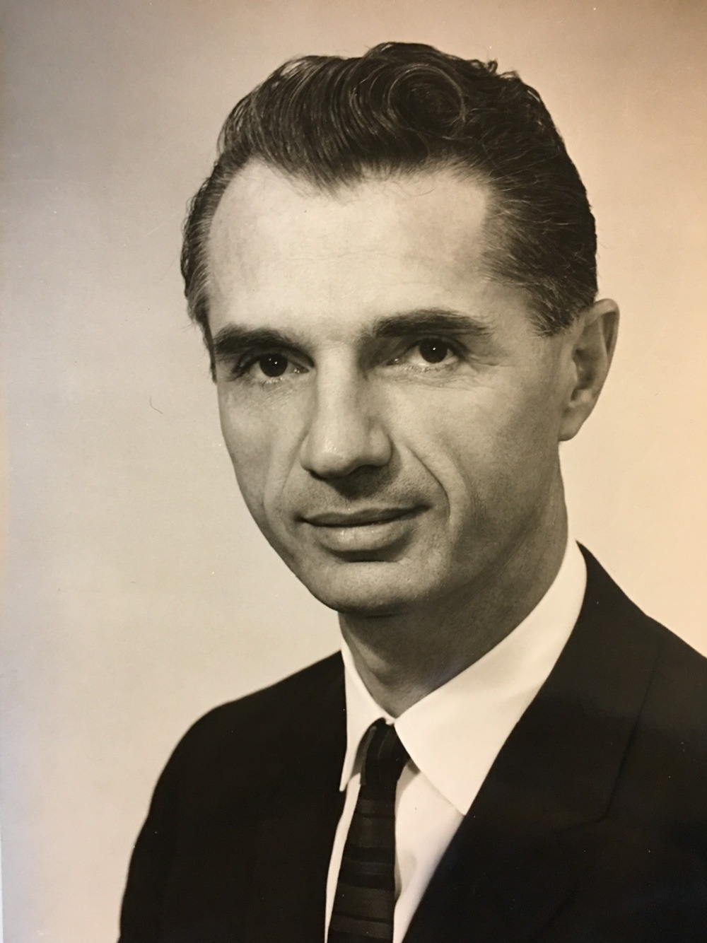 Burton E. Freeman (BS '45)