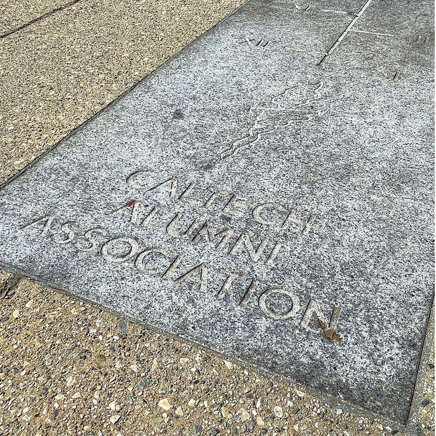 Caltech Analemmatic Sundial