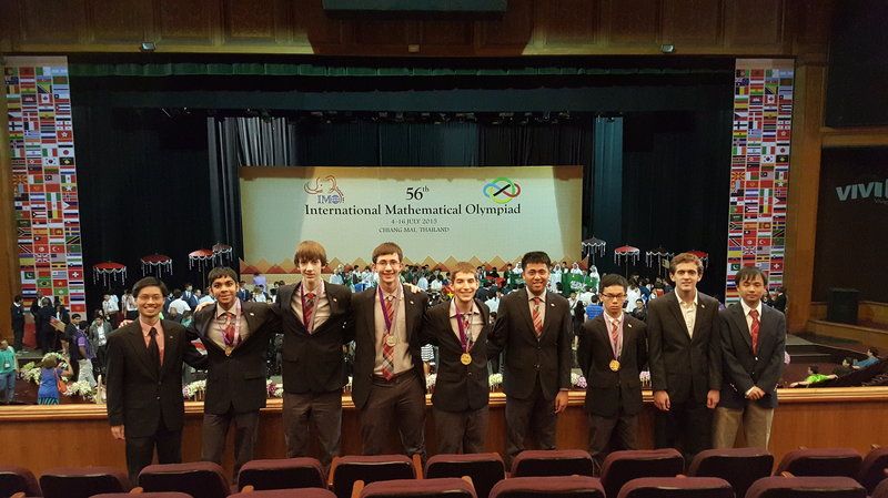 Po-Shen Loh (far left) with Team USA: Shyam Narayanan, David Stoner, Michael Kural, Ryan Alweiss, Yang Liu, and Allen Liu, and assistant coaches John Berman and Alex Zhai (far right).Courtesy Po-Shen Loh